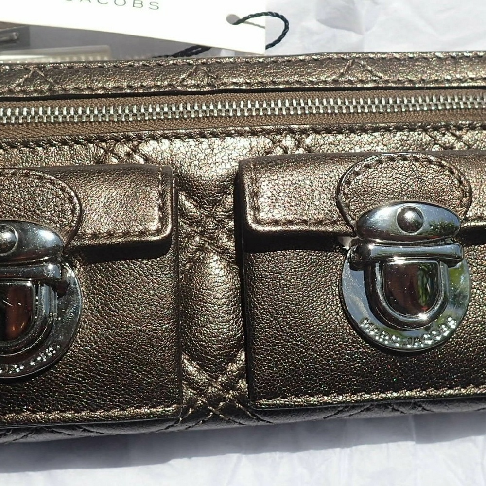 *SOLD* Marc Jacobs Quilted Zip Clutch/Wallet